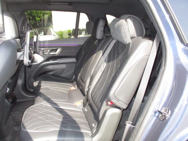 EQS SUV EQS580 4MATIC SUV スポーツ ナイトパッケージ ショーファーパッケージ 3列シート Bluetooth接続 ETC LEDヘッドライト TV クルーズコントロール コネクテッド機能 サイドカメラ サンルーフ・ガラスルーフ(25枚目)