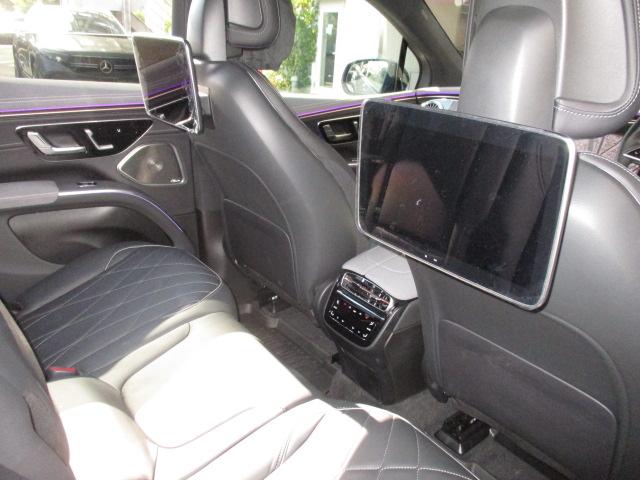 EQS SUV EQS580 4MATIC SUV スポーツ ナイトパッケージ ショーファーパッケージ 3列シート Bluetooth接続 ETC LEDヘッドライト TV クルーズコントロール コネクテッド機能 サイドカメラ サンルーフ・ガラスルーフ(26枚目)