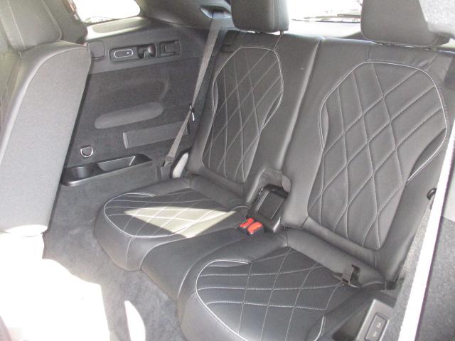 EQS SUV EQS580 4MATIC SUV スポーツ ナイトパッケージ ショーファーパッケージ 3列シート Bluetooth接続 ETC LEDヘッドライト TV クルーズコントロール コネクテッド機能 サイドカメラ サンルーフ・ガラスルーフ(28枚目)