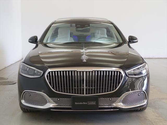 Ｓクラス Ｓ６８０　４ＭＡＴＩＣ　ＭＡＮＵＦＡＫＴＵＲレザーエクスクルーシブパッケージ　Ｂｌｕｅｔｏｏｔｈ接続　ＥＴＣ　ＬＥＤヘッドライト　ＴＶ　アイドリングストップ　オットマン　クルーズコントロール　コネクテッド機能　サイドカメラ（5枚目）