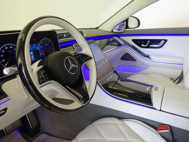 Ｓクラス Ｓ６８０　４ＭＡＴＩＣ　ＭＡＮＵＦＡＫＴＵＲレザーエクスクルーシブパッケージ　Ｂｌｕｅｔｏｏｔｈ接続　ＥＴＣ　ＬＥＤヘッドライト　ＴＶ　アイドリングストップ　オットマン　クルーズコントロール　コネクテッド機能　サイドカメラ（19枚目）