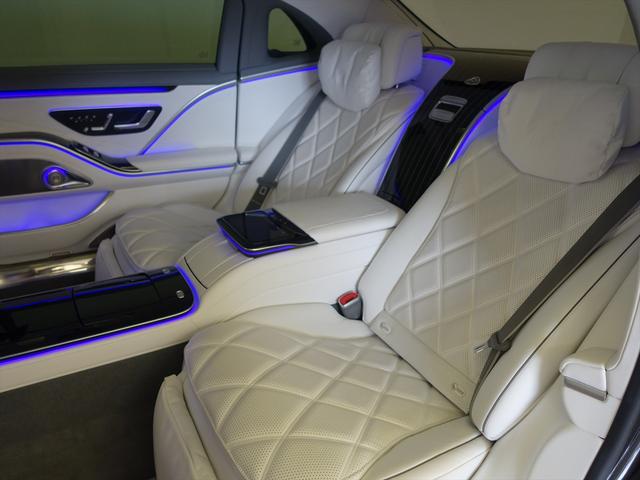 Ｓクラス Ｓ６８０　４ＭＡＴＩＣ　ＭＡＮＵＦＡＫＴＵＲレザーエクスクルーシブパッケージ　Ｂｌｕｅｔｏｏｔｈ接続　ＥＴＣ　ＬＥＤヘッドライト　ＴＶ　アイドリングストップ　オットマン　クルーズコントロール　コネクテッド機能　サイドカメラ（25枚目）