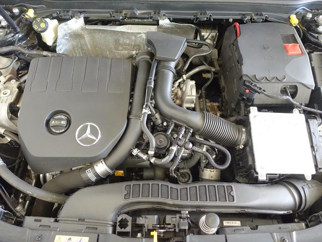 Aクラス A180 ナビゲーションパッケージ Bluetooth接続 ETC LEDヘッドライト TV アイドリングストップ クルーズコントロール コネクテッド機能 シートヒーター トランクスルー ナビ バックモニター(9枚目)