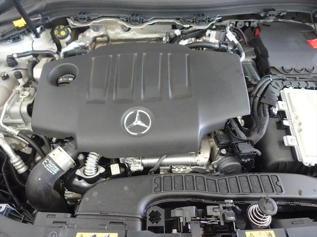 GLAクラス GLA200 d 4MATIC AMGライン ナビゲーションパッケージ Bluetooth接続 ETC LEDヘッドライト TV アイドリングストップ クルーズコントロール コネクテッド機能 サイドカメラ シートヒーター トランクスルー ナビ(9枚目)