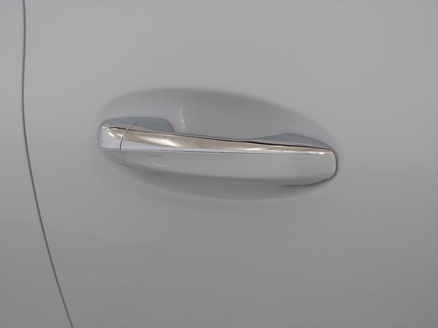 GLAクラス GLA200 d 4MATIC AMGライン ナビゲーションパッケージ Bluetooth接続 ETC LEDヘッドライト TV アイドリングストップ クルーズコントロール コネクテッド機能 サイドカメラ シートヒーター トランクスルー ナビ(26枚目)