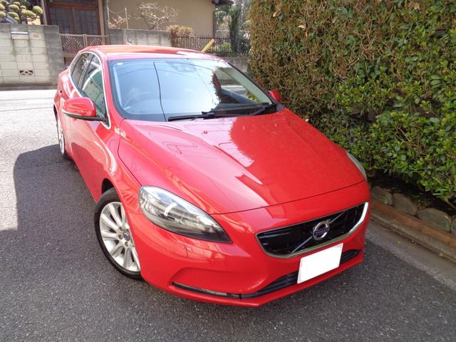 Ｖ４０ Ｔ４　スポーツ　禁煙１オナ黒革ポールスター書換・ＩＣターボ６速デュアルＡＴティップ・ＬＥＤ＆ＨＩＤ・ＴＶナビＢカメラＥＴＣステアスイッチ・ＢＬＩＳ追従クルーズ＆追突軽減・死角警告＆レーンキープ・１７大径アルミ取説記録（4枚目）