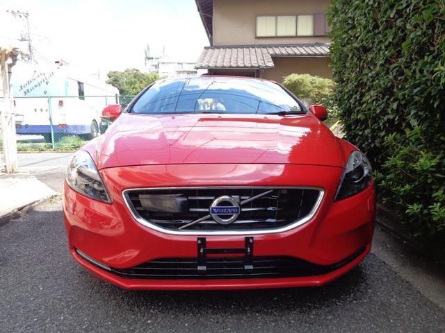 Ｖ４０ Ｔ４　ＳＥ　１オナ禁煙Ｈ白革メモリ／パワー／ヒータ・スマート鍵・ＬＥＤ＆ＨＩＤ・ＩＣＴＢ６速ＡＴティップ・ＴＶナビＢカメＥＴＣ・革巻ステア・ＢＬＩＳ追従クルーズ＆追突軽減・死角警告＆レーンキープ大径アルミ取説記録（49枚目）