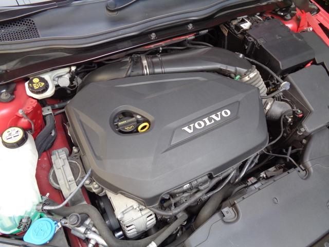 Ｖ４０ Ｔ４　ＳＥ　１オナ禁煙Ｈ白革メモリ／パワー／ヒータ・スマート鍵・ＬＥＤ＆ＨＩＤ・ＩＣＴＢ６速ＡＴティップ・ＴＶナビＢカメＥＴＣ・革巻ステア・ＢＬＩＳ追従クルーズ＆追突軽減・死角警告＆レーンキープ大径アルミ取説記録（70枚目）
