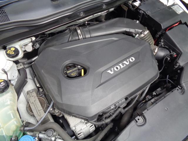 Ｖ４０ Ｔ４　ＳＥ　禁煙１オナ白フル本革席メモリ／パワー／ヒータ・革ステア・スマートキ・ＬＥＤ＆ＨＩＤ・ティップ付ＡＴ・ＴＶナビＥＴＣ・ＢＬＩＳ追従クルーズ＆追突軽減・死角警告＆レーンキープ・Ｄアラート・１７ＡＷ取説記録（69枚目）