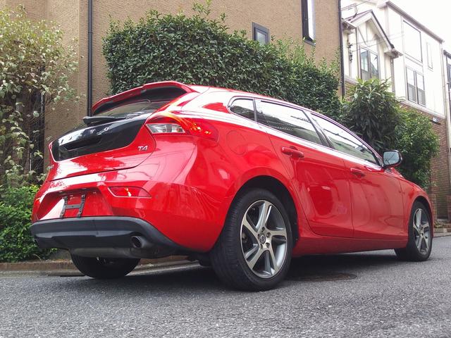 Ｖ４０ Ｔ４　ＳＥ　１オーナ禁煙白＆黒革パワー＆ヒータ・スマートキ・ＬＥＤ＆ＨＩＤ・６速ティップ付ＡＴ・ＴＶナビＢトゥース対応ＥＴＣ・黒革巻ステア・ＢＬＩＳ追従クルーズ＆追突軽減・死角警告＆レーンキープ１７アルミ取説記録（63枚目）