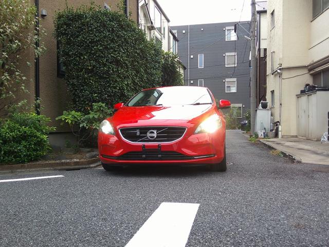 Ｖ４０ Ｔ４　ＳＥ　１オーナ禁煙白＆黒革パワー＆ヒータ・スマートキ・ＬＥＤ＆ＨＩＤ・６速ティップ付ＡＴ・ＴＶナビＢトゥース対応ＥＴＣ・黒革巻ステア・ＢＬＩＳ追従クルーズ＆追突軽減・死角警告＆レーンキープ１７アルミ取説記録（76枚目）