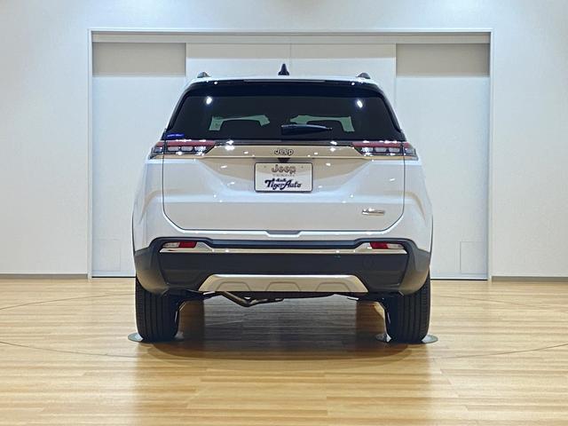 ジープ・コマンダー ロンジチュード 3列7人乗車 チップアップシート 純正18インチアルミ 10.1インチナビ ETC2.0 アダプティブクルーズコントロール バックカメラ パワーバックドア(7枚目)