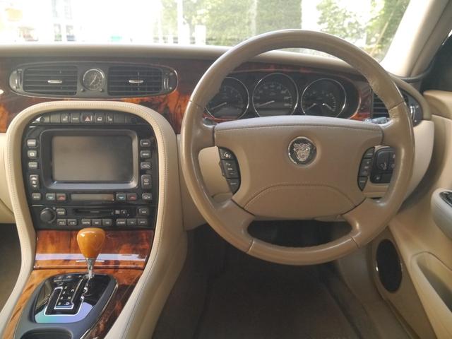 XJ6 3.0(16枚目)