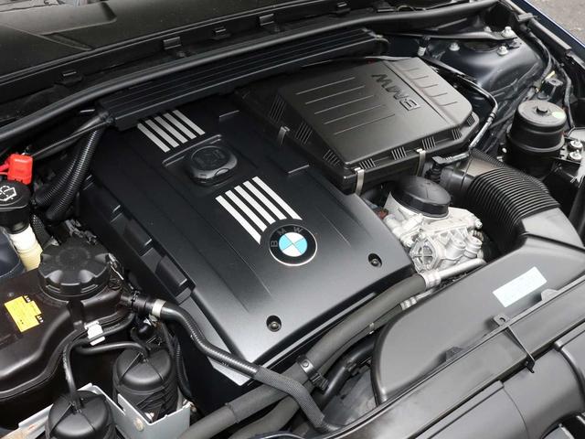 ３シリーズ ３３５ｉカブリオレ　Ｍスポーツパッケージ　ルマンブルー　／禁煙車／ワンオーナー車／整備点検記録簿付き／パドルシフト／黒本革シート／シートヒーター／ＨＩＤキセノンヘッドライト／ＨＤＤナビ／バックセンサー／電動オープン／オープン専門店保証付き（52枚目）