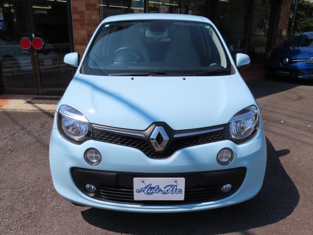 トゥインゴ インテンス　純正ナビ　Ｒカメラ　ＬＥＤライト　ワンオーナー　クルーズコントロール　障害物センサー　横滑り防止装置　盗難防止装置　過給器設定モデル　ドライブレコーダー　ＥＴＣ　キーレス（5枚目）