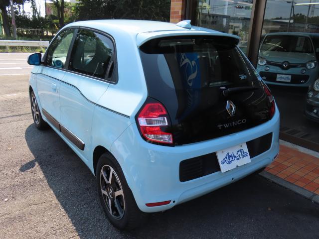 トゥインゴ インテンス　純正ナビ　Ｒカメラ　ＬＥＤライト　ワンオーナー　クルーズコントロール　障害物センサー　横滑り防止装置　盗難防止装置　過給器設定モデル　ドライブレコーダー　ＥＴＣ　キーレス（8枚目）