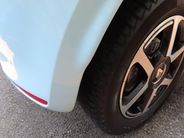 トゥインゴ インテンス　純正ナビ　Ｒカメラ　ＬＥＤライト　ワンオーナー　クルーズコントロール　障害物センサー　横滑り防止装置　盗難防止装置　過給器設定モデル　ドライブレコーダー　ＥＴＣ　キーレス（30枚目）