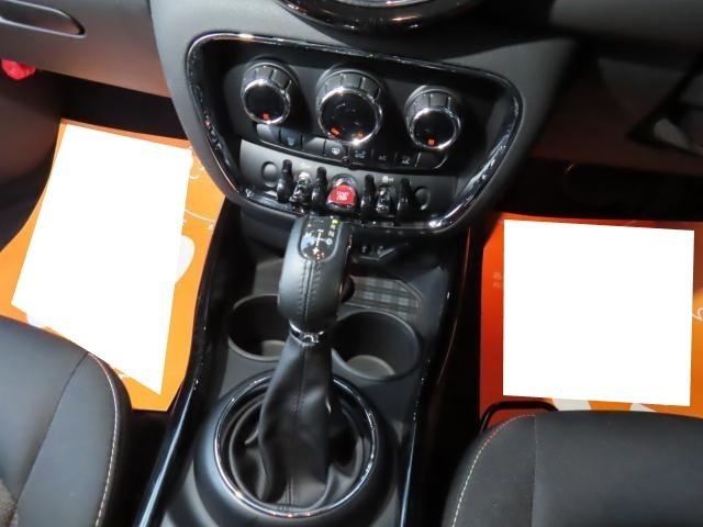 ＭＩＮＩ クーパー　クラブマン　コンフォートアクセス　ペッパーパッケージ純正ナビ　Ｒカメラ　ＬＥＤライト　禁煙車　ドライブレコーダー　クルーズコントロール　障害物センサー　フロントフォグランプ（15枚目）