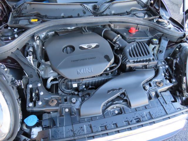 ＭＩＮＩ クーパー　クラブマン　コンフォートアクセス　ペッパーパッケージ純正ナビ　Ｒカメラ　ＬＥＤライト　禁煙車　ドライブレコーダー　クルーズコントロール　障害物センサー　フロントフォグランプ（18枚目）
