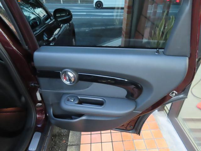 ＭＩＮＩ クーパー　クラブマン　コンフォートアクセス　ペッパーパッケージ純正ナビ　Ｒカメラ　ＬＥＤライト　禁煙車　ドライブレコーダー　クルーズコントロール　障害物センサー　フロントフォグランプ（36枚目）