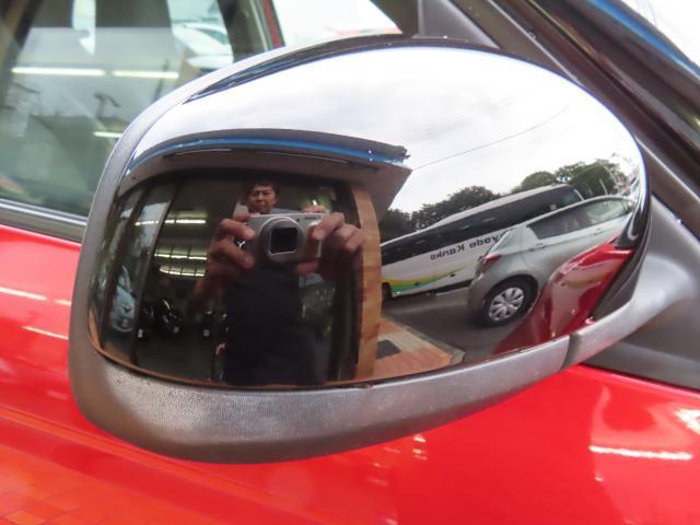 スマートフォーフォー プライム　ツイナミック　Ｐａｎａｓｏｎｉｃストラーダ埋込ナビ　リアカメラ　前後ドライブレコーダー　黒革シート　禁煙車　ツインガラスルーフ　クルーズコントロール　障害物センサー　盗難防止装置　ＥＴＣ（31枚目）