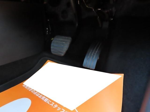 スマートフォーフォー プライム　ツイナミック　Ｐａｎａｓｏｎｉｃストラーダ埋込ナビ　リアカメラ　前後ドライブレコーダー　黒革シート　禁煙車　ツインガラスルーフ　クルーズコントロール　障害物センサー　盗難防止装置　ＥＴＣ（51枚目）