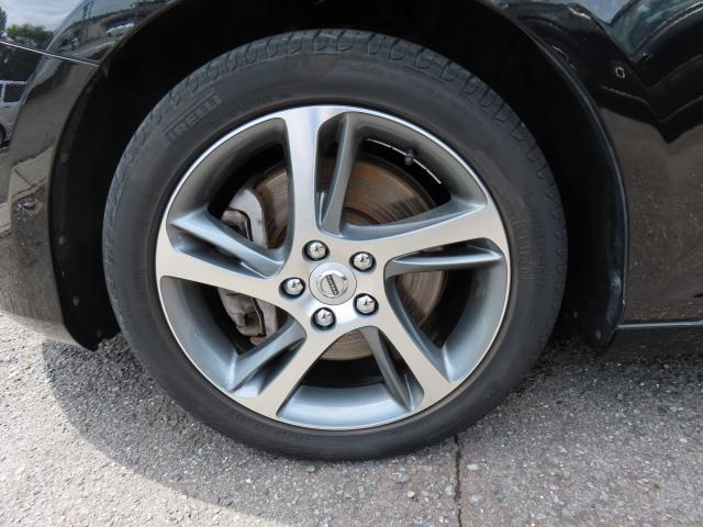 Ｖ４０ Ｔ３　モメンタム　ＨＤＤナビ　Ｒカメラ　ＬＥＤライト　純ナビ　リアカメラ　禁煙　ワンオーナー　車載書類完備　ステアリングパドルシフト　クルーズコントロール　レーンキープアシスト　衝突被害軽減ブレーキ　ＥＴＣ（23枚目）