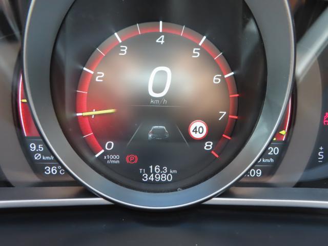 Ｖ４０ Ｔ３　モメンタム　ＨＤＤナビ　Ｒカメラ　ＬＥＤライト　純ナビ　リアカメラ　禁煙　ワンオーナー　車載書類完備　ステアリングパドルシフト　クルーズコントロール　レーンキープアシスト　衝突被害軽減ブレーキ　ＥＴＣ（45枚目）