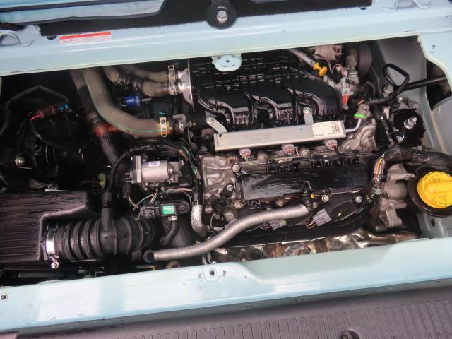 トゥインゴ インテンス　純正埋込ナビ　リアカメラ　禁煙ワンオーナー　ドライブレコーダー　クルーズコントロール　障害物センサー　盗難防止装置　過給器設定モデル（18枚目）