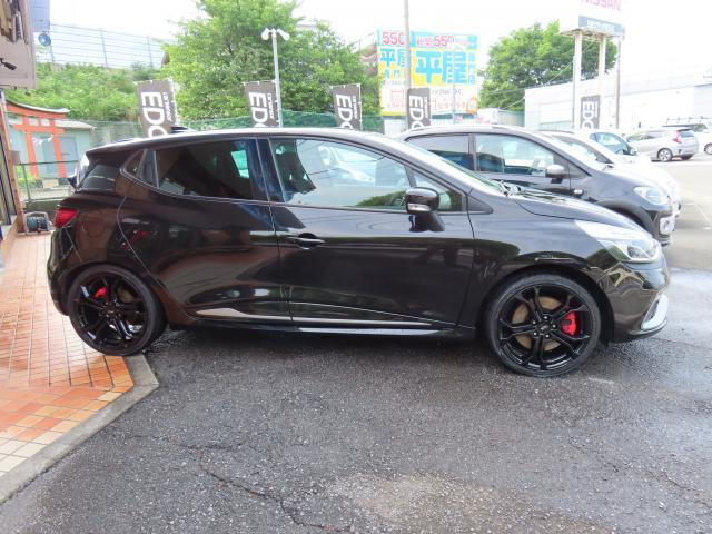 ルーテシア ルノースポール　シャシーカップ　ＳＤナビ　フルセグ　Ｒカメラ　ＨＩＤ　禁煙車　クルーズコントロール　横滑り防止装置　盗難防止装置　過給器設定モデル　ＥＴＣ　キーレス（3枚目）