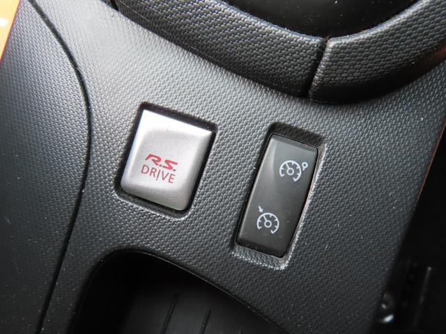 ルーテシア ルノースポール　シャシーカップ　ＳＤナビ　フルセグ　Ｒカメラ　ＨＩＤ　禁煙車　クルーズコントロール　横滑り防止装置　盗難防止装置　過給器設定モデル　ＥＴＣ　キーレス（38枚目）