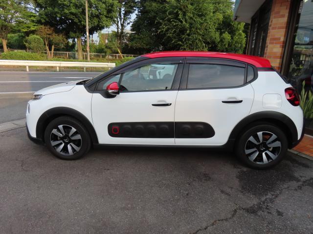 Ｃ３ シャイン　純正ナビ　リアカメラ　コネクテッドカム　禁煙ワンオーナー　車載書類完備　プッシュスタート　クルーズコントロール　障害物センサー　横滑り防止装置　アイドリングストップ　盗難防止装置　ドライブレコーダー（4枚目）