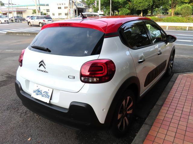 Ｃ３ シャイン　純正ナビ　リアカメラ　コネクテッドカム　禁煙ワンオーナー　車載書類完備　プッシュスタート　クルーズコントロール　障害物センサー　横滑り防止装置　アイドリングストップ　盗難防止装置　ドライブレコーダー（8枚目）