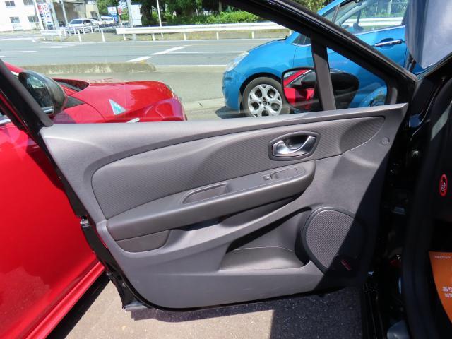 ルーテシア ルノースポール　トロフィー　ＳＤナビ　リアカメラ　ドライブレコーダー　クルーズコントロール　アイドリングストップ　盗難防止装置　過給器設定モデル　ＬＥＤヘッドライト（37枚目）