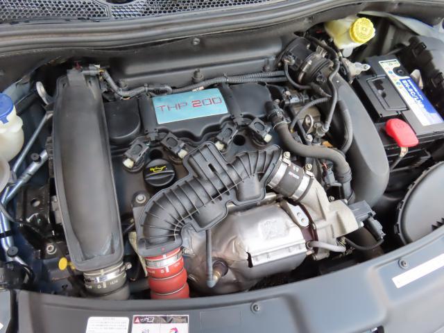 ２０８ ＧＴｉ　６速マニュアル　スポーツシート　禁煙車　障害物センサー　盗難防止装置　過給器設定モデル　ＥＴＣ　キーレス（18枚目）