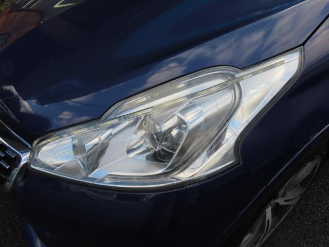 ２０８ ＧＴｉ　６速マニュアル　スポーツシート　禁煙車　障害物センサー　盗難防止装置　過給器設定モデル　ＥＴＣ　キーレス（29枚目）