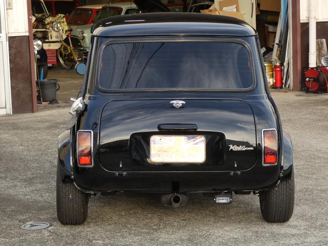 ＭＩＮＩ クーパー１．３　前後バンパーレス仕様・ＦＣＲキャブ・ＬＣＢ・ハイリフトロッカアーム・ＲＣ４０センターマフラー・センターメーター・モトリタ・ＷＡＫＯ製ＣＤＩ・コイルサス・４ポッドキャリパー・前後ネガキャンキット・ＥＴＣ（4枚目）