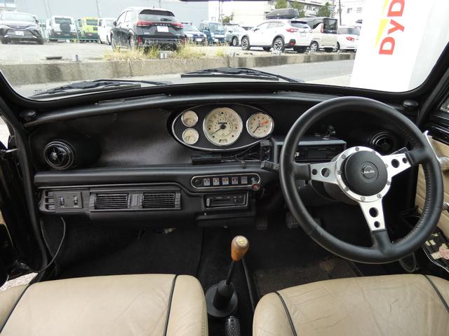 ＭＩＮＩ メイフェア１．３ｉ　Ｍｋ－１仕様・全塗装済・スミスセンターメーター・ワタナベ１０インチアルミ・４ポッドブレーキキャリパー・前後ネガキャンキット・ＳＰＡＸショック・コイルサス・ＲＣ４０マフラー・ＬＣＢ・３コアラジエター（7枚目）