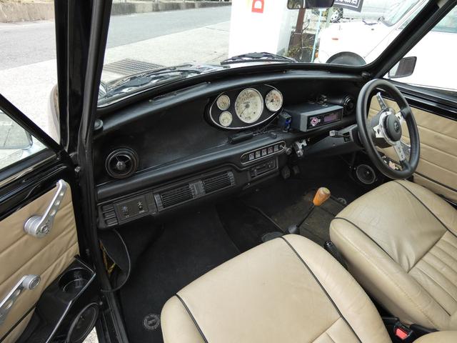 ＭＩＮＩ メイフェア１．３ｉ　Ｍｋ－１仕様・全塗装済・スミスセンターメーター・ワタナベ１０インチアルミ・４ポッドブレーキキャリパー・前後ネガキャンキット・ＳＰＡＸショック・コイルサス・ＲＣ４０マフラー・ＬＣＢ・３コアラジエター（9枚目）