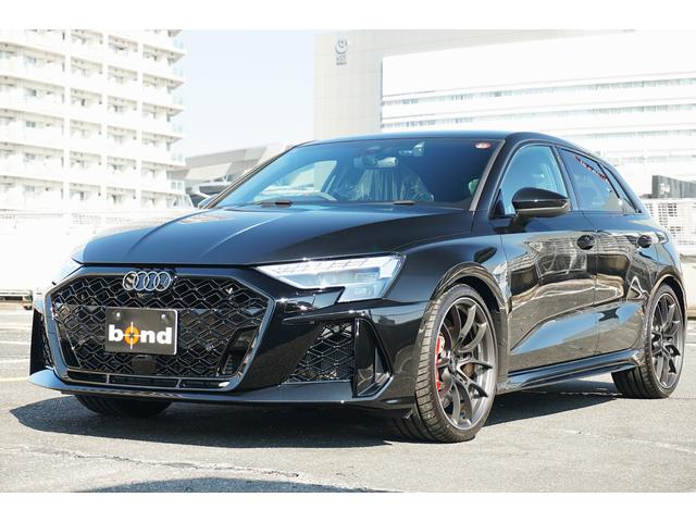 RS3スポーツバック ベースグレード RSデザインPKGレッド RSエキゾースト RSダンピング SONOSサウンドシステム カーボンE/Gカバー スピードリミッター280km/h・ 19インチRAYS鍛造AW(5枚目)