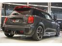 ＭＩＮＩ ジョンクーパーワークス　ＲＥＭＵＳマフラー／ＢＩＬＳＴＥＩＮ車高調／ＥＶＥＮＴＵＲＩカーボンエアインテーク／ＡＣｓｃｈｎｉｔｚｅｒリップスポイラー（4枚目）