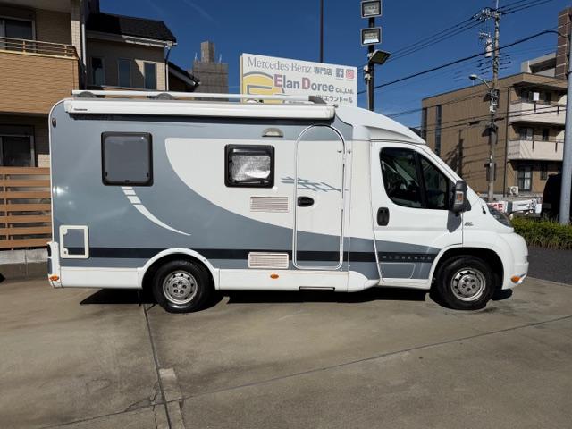 デュカト L2H2 デュカット3000のデスフレ社、上位ブランドのグローバス(5枚目)