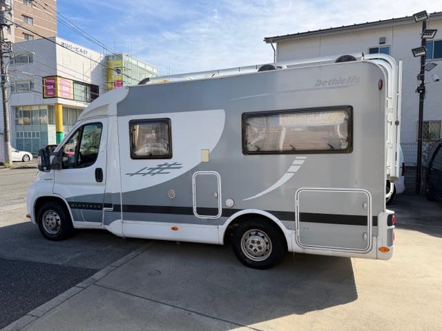 デュカト L2H2 デュカット3000のデスフレ社、上位ブランドのグローバス(6枚目)