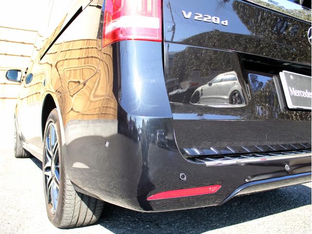 V220d スポーツ ロング レーダーセーフティ 360°カメラ 禁煙 HDDナビ 地デジ シートヒーター パノラミックスライディングルーフ 両側パワースライドドア パワーバックドア AMG19インチアルミホイール(11枚目)
