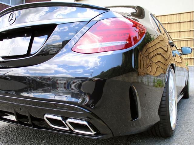 C200アバンギャルド AMGライン 右H C63スタイル キーレスゴー レーダーセーフティ 禁煙 黒アルティコレザーシート HDDナビ 地デジ バックカメラ FOCALスピーカー カールソン20インチアルミ 社外マフラー ローダウン(13枚目)