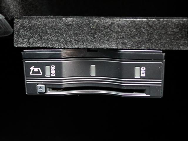 C200アバンギャルド AMGライン 右H C63スタイル キーレスゴー レーダーセーフティ 禁煙 黒アルティコレザーシート HDDナビ 地デジ バックカメラ FOCALスピーカー カールソン20インチアルミ 社外マフラー ローダウン(38枚目)