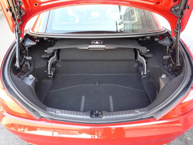 ＳＬＫ ＳＬＫ２００ブルーエフィシェンシー　ＭＴ　ブラックレザーシート　６速ＭＴ　純正ナビ・ＴＶ　Ｂカメラ　シートヒーター　電動オープン　１７インチＡＷ　ＥＴＣ（13枚目）