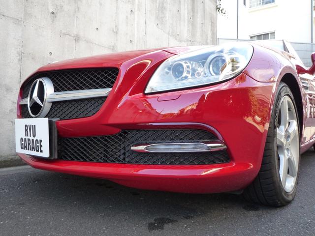 ＳＬＫ ＳＬＫ２００ブルーエフィシェンシー　ＭＴ　ブラックレザーシート　６速ＭＴ　純正ナビ・ＴＶ　Ｂカメラ　シートヒーター　電動オープン　１７インチＡＷ　ＥＴＣ（29枚目）