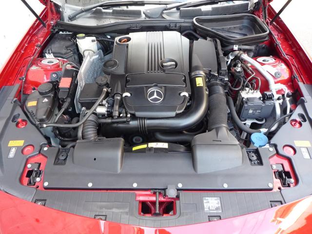 ＳＬＫ ＳＬＫ２００ブルーエフィシェンシー　ＭＴ　ブラックレザーシート　６速ＭＴ　純正ナビ・ＴＶ　Ｂカメラ　シートヒーター　電動オープン　１７インチＡＷ　ＥＴＣ（31枚目）