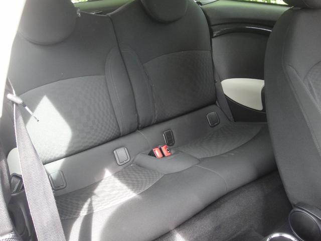 ＭＩＮＩ クーパーＳ　クラブマン　６ＭＴ　車高調　追加メーター（16枚目）